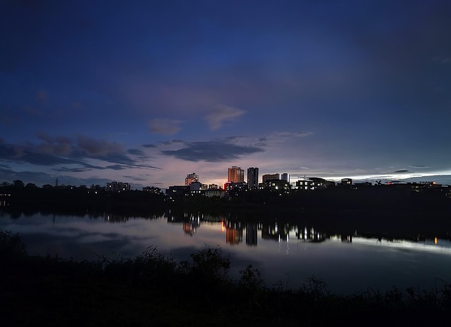 Clear VLT Stop: Kickstart Your Riverside Bike Adventure