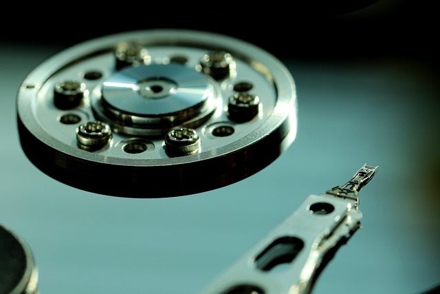 Schedule Storage Visit: Choosing & Renting Unit Safely
