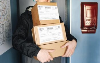 fast-registration-sticker-delivery-640x480-28218279.jpeg