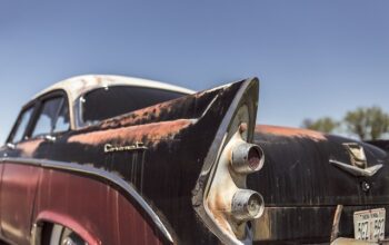 register-out-of-state-car-with-family-tr-640x480-11833575.jpeg